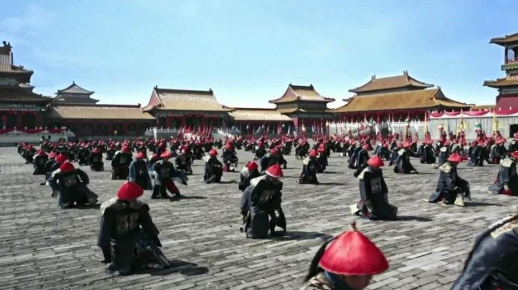 闽剧金銮殿早朝,皇帝早朝的金銮殿