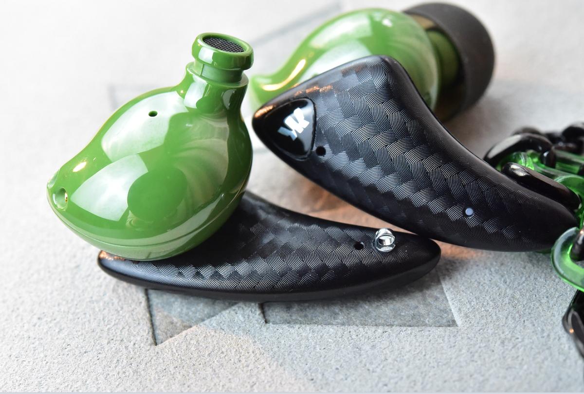 重新定义轻奢运动耳机,乐旷陶瓷耳机莫文蔚