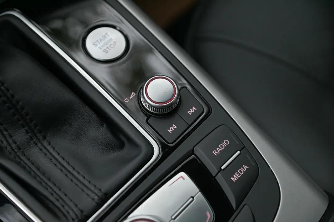 17款a72.0t四驱quattro,老款a7四驱quattro