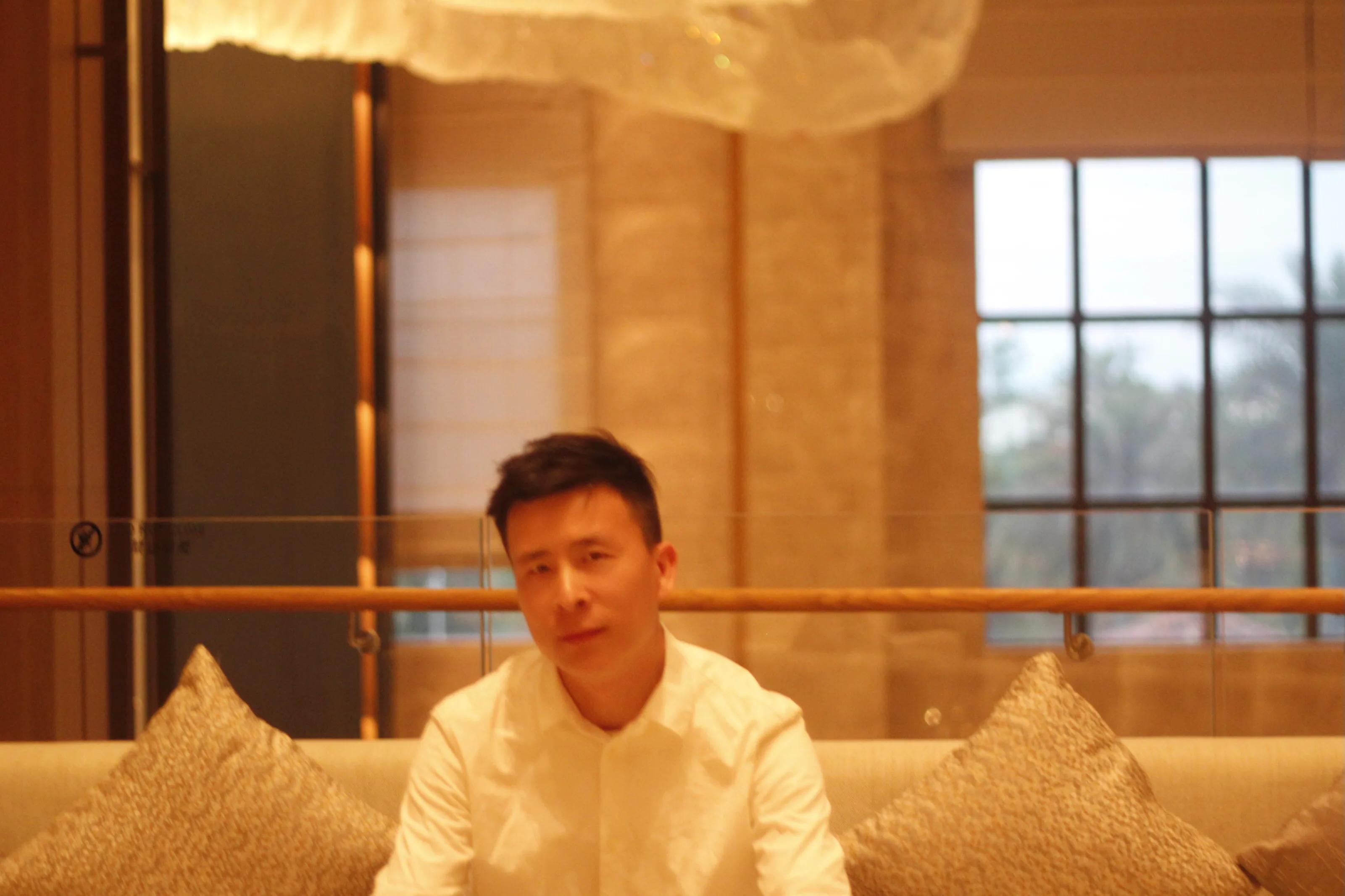 听有钱人教你怎么赚钱,搞钱跟赚钱