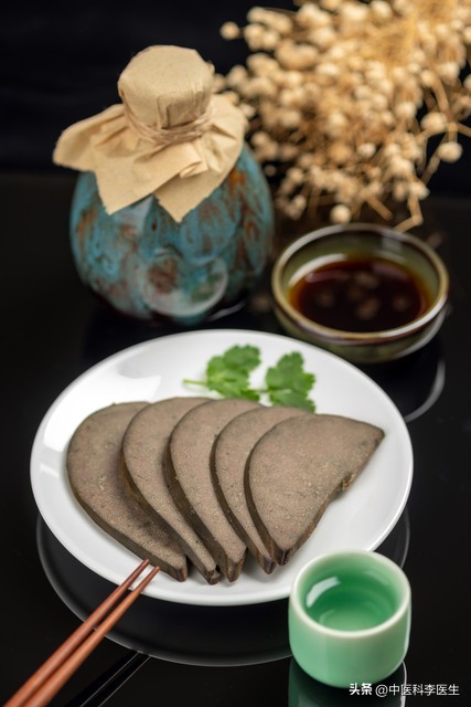 鸽子肉的功效与禁忌,鸽子肉的功效和副作用禁忌有哪些