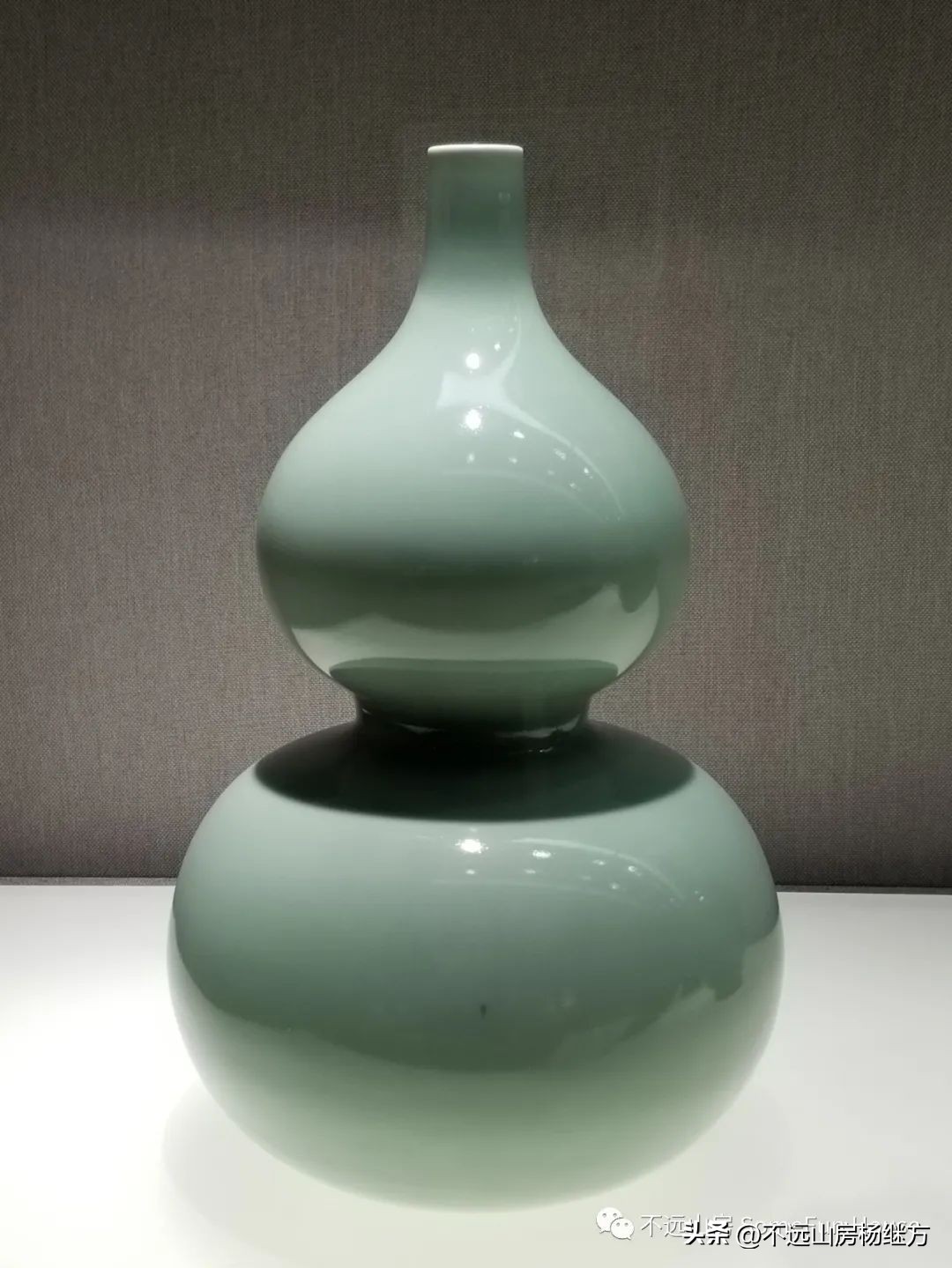 雍正黄色釉瓷器图,清代雍正朝粉青釉瓷器鉴赏