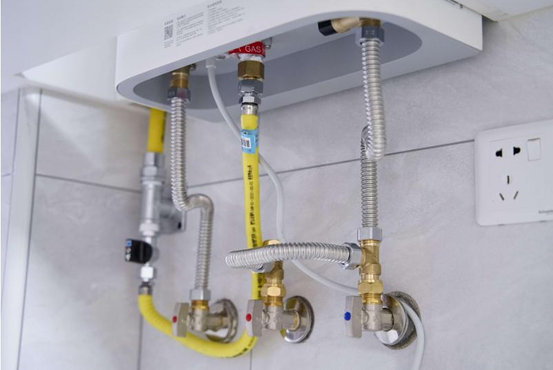 燃气热水器是费电还是费燃气,超过5000的燃气热水器是智商税