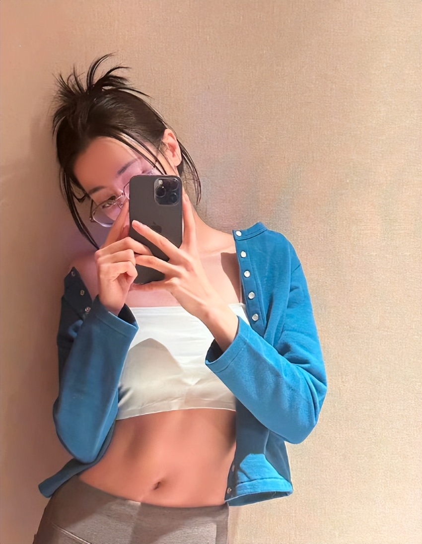 24小时内7个瓜，欠债1亿、捐款千万、重返央视，喜怒哀乐全都有了