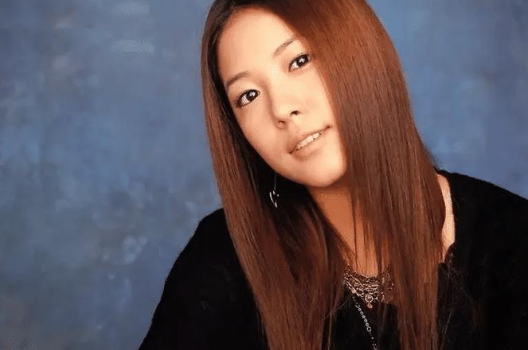 男子直播间*放播**不雅视频，宝儿被吓到关闭直播，知情人曝更多细节