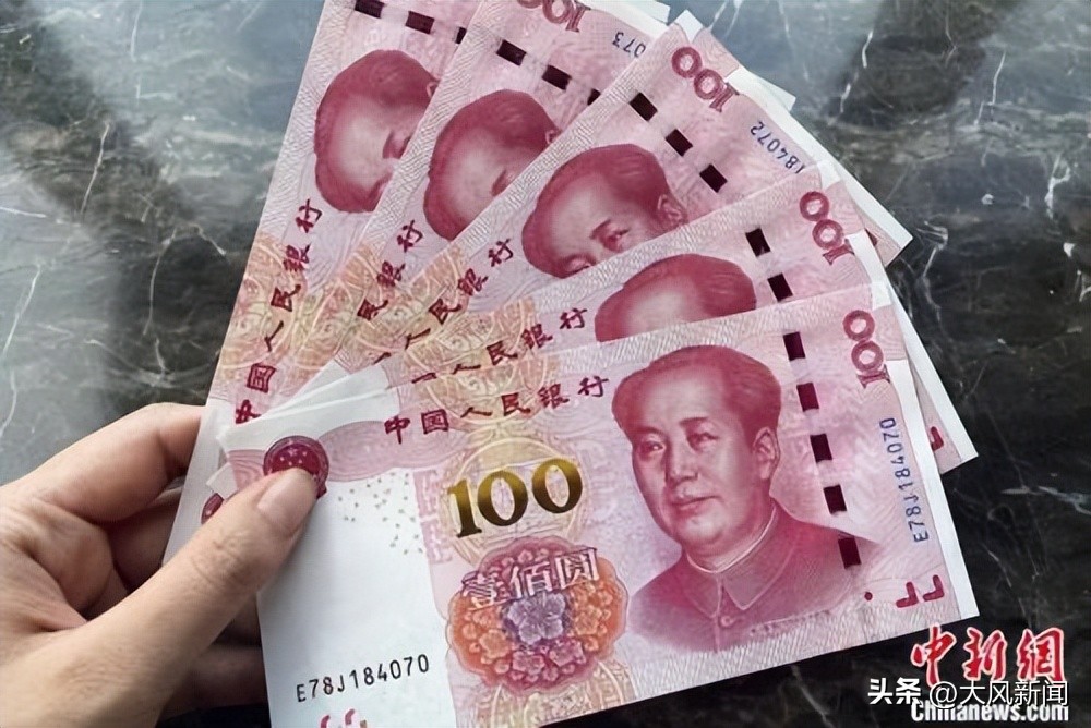 存款利率一降再降对银行的影响,银行存款利率下调这钱该放哪去