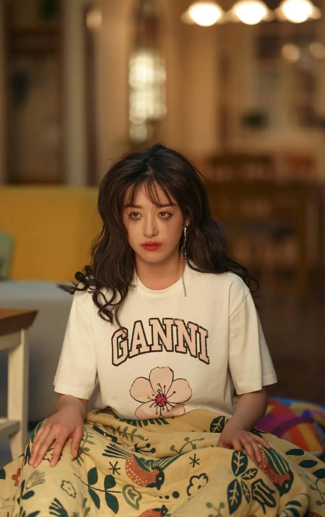 阚清子倪虹洁突如其来的假期,阚清子倪虹洁发布会