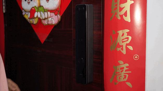 不更换锁体防盗门换智能锁,防盗门连体锁更换智能门锁