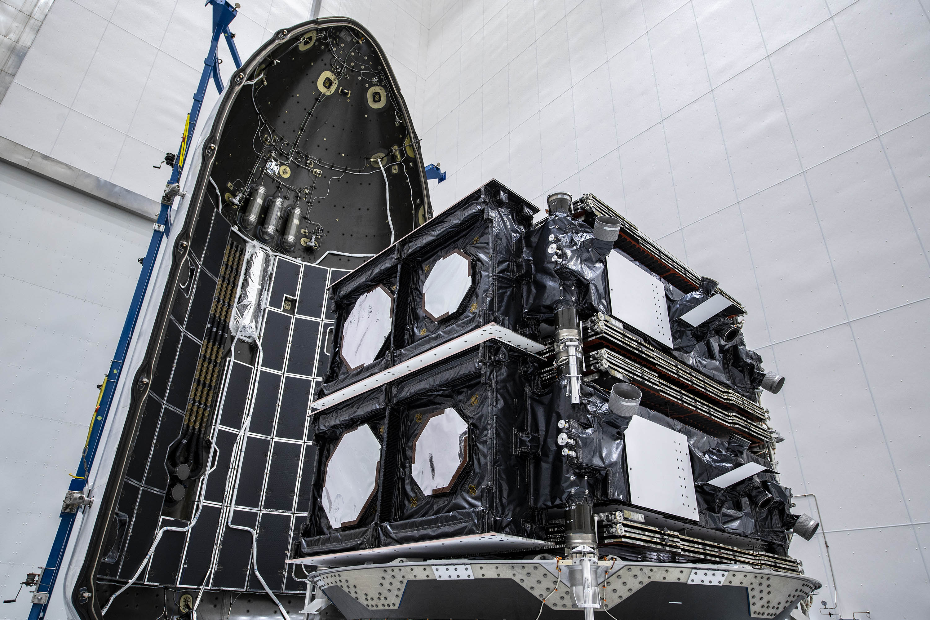 欧洲打造新一代中轨通信星座！容量达数个Tb，美军成首个军事用户