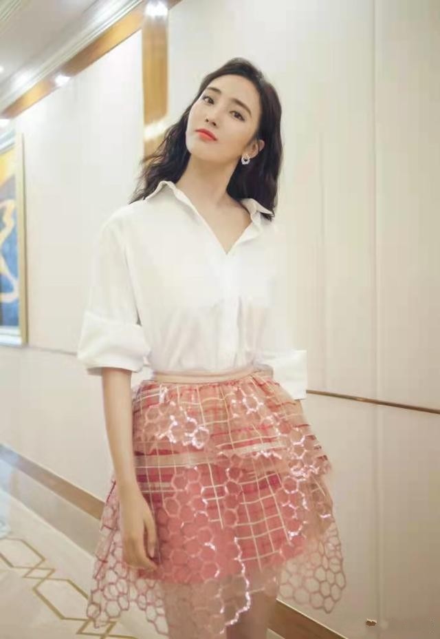 公认身材最好的4位女星,拥有逆天长腿的十大女星