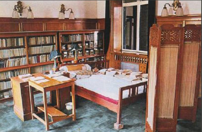 新中国成立前,*剑英叶**邀请中央入驻中南海,毛*东泽**拒绝:不做皇帝