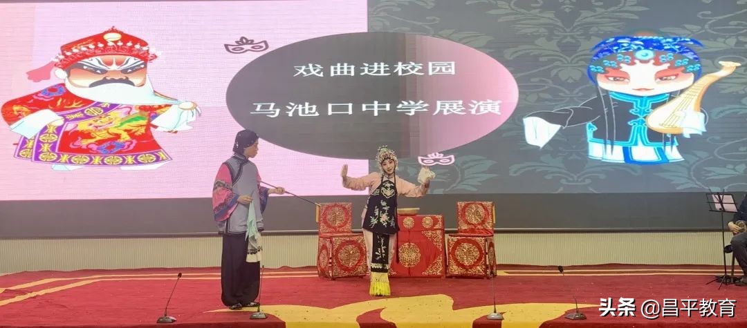 要让戏曲圈粉年轻一代,传统戏曲直播间里圈粉无数