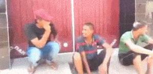 “车间女孩约我去她宿舍玩，这时候应该干点什么？”哈哈哈