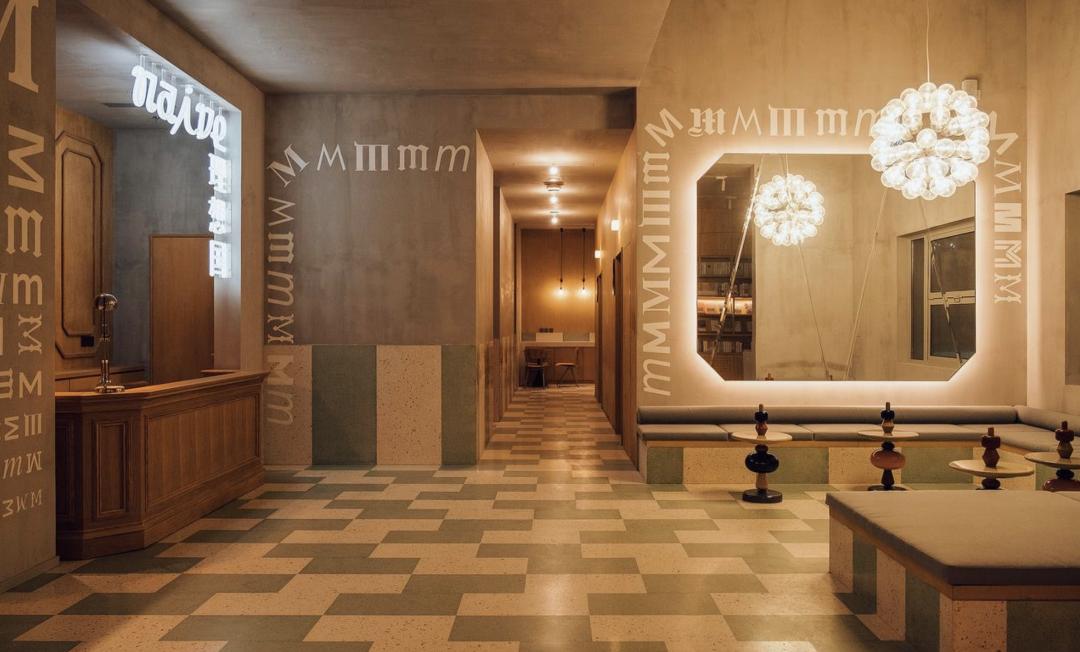 三亚沙滩和碧海蓝天,三亚有清澈的海水和美丽的沙滩