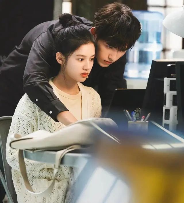 关于赵丽颖和杨幂的电视剧大全,杨幂赵丽颖电视剧实绩比较