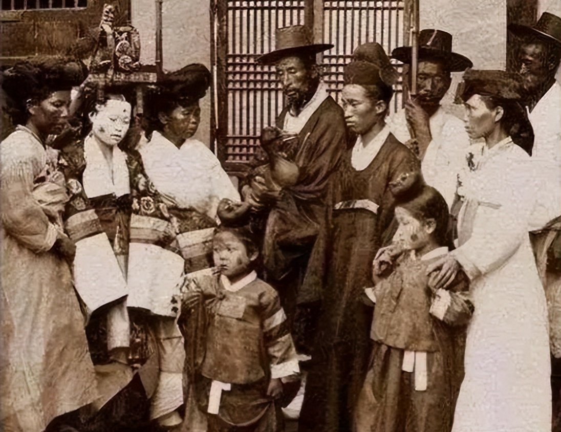 韩国人的姓是不是都姓朴,为什么韩国人那么多姓金姓朴的