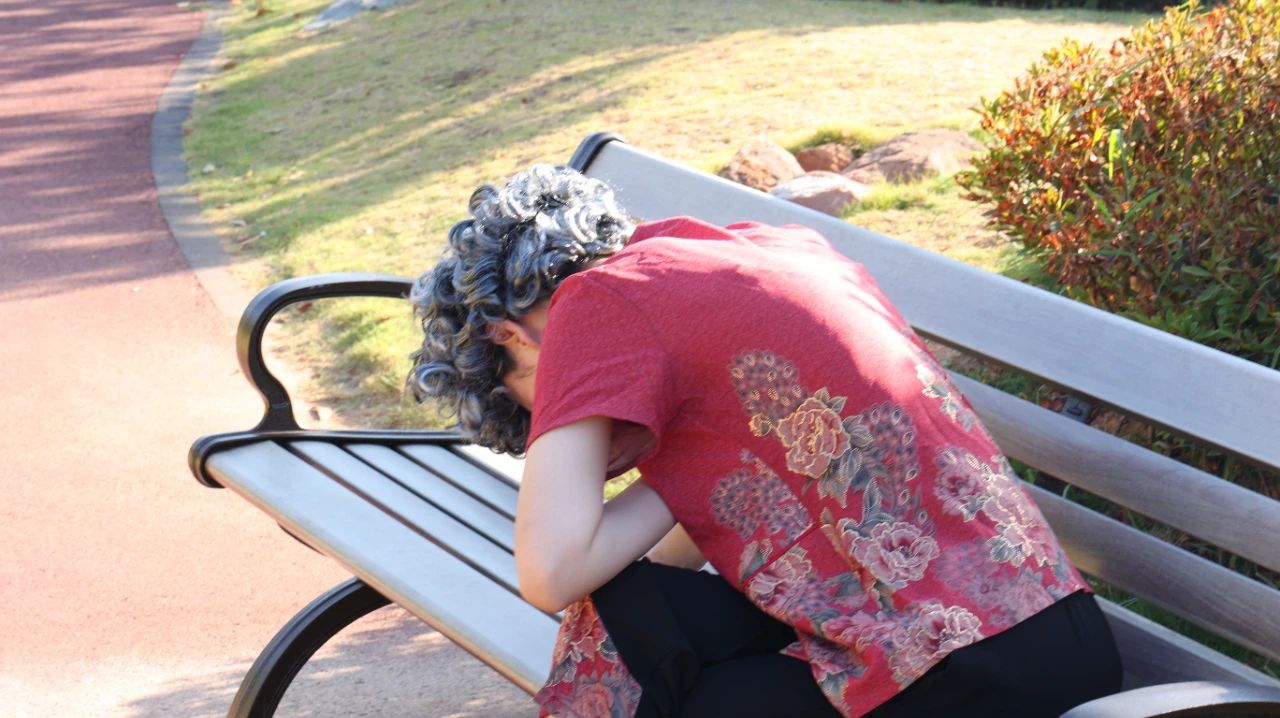 上腹痛是不是得了胃病,医生提醒有些胃痛不一定真是胃病