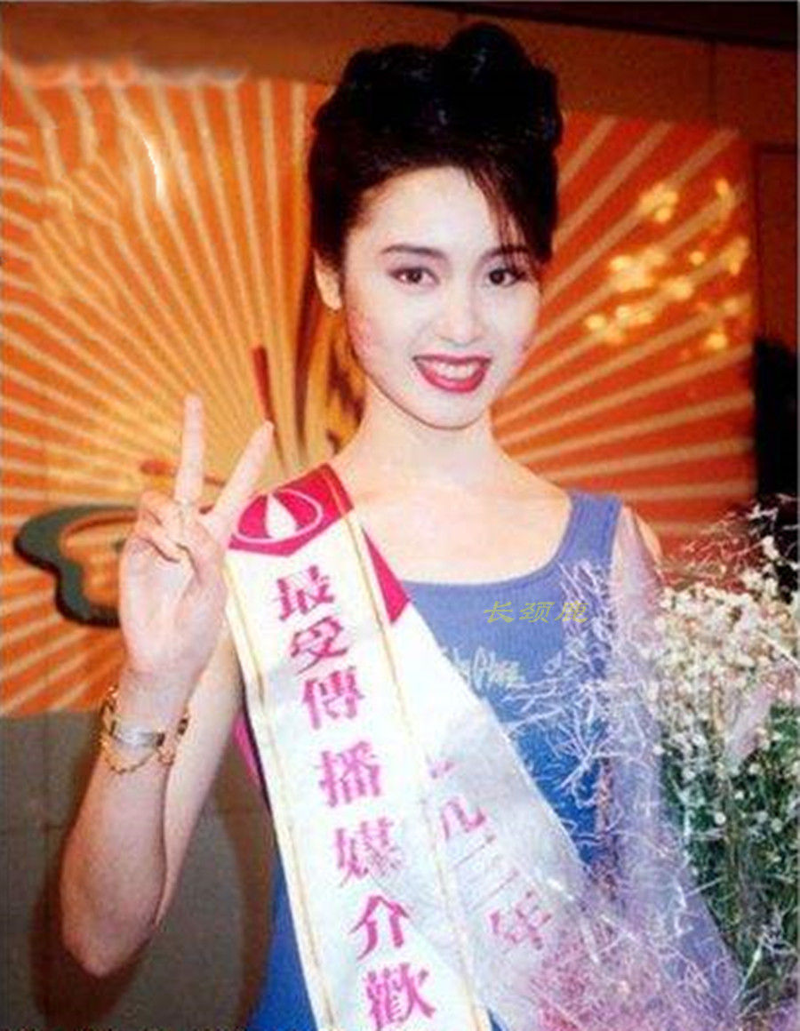 明星改善v型脸,为什么现在的女明星都是v型脸