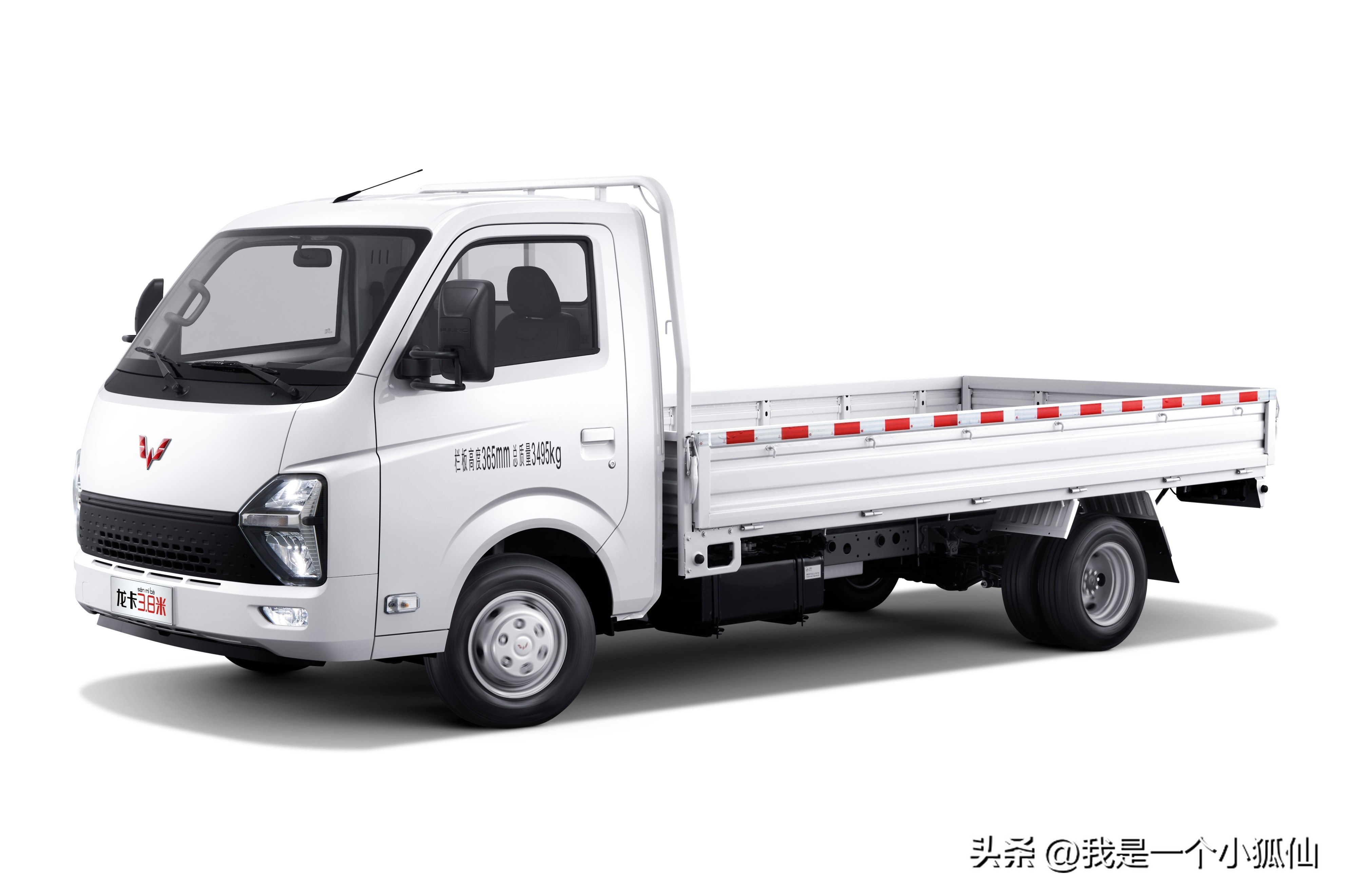 我在非洲安哥拉与黑人女人聊国产车