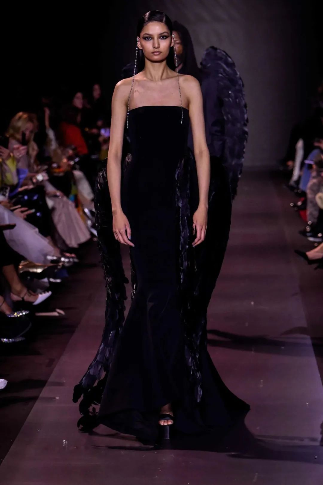 georgeshobeika2018时装秀完整版,georgeshobeika2016高定秀场