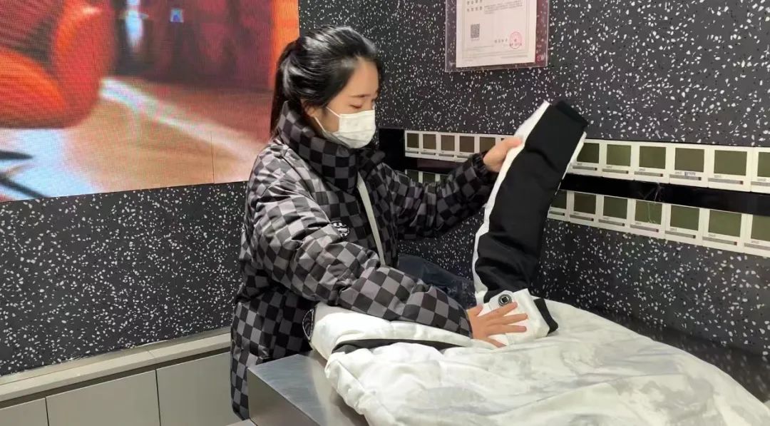 一家服装店一个月能卖几件衣服,一个服装店一天能卖出多少件衣服