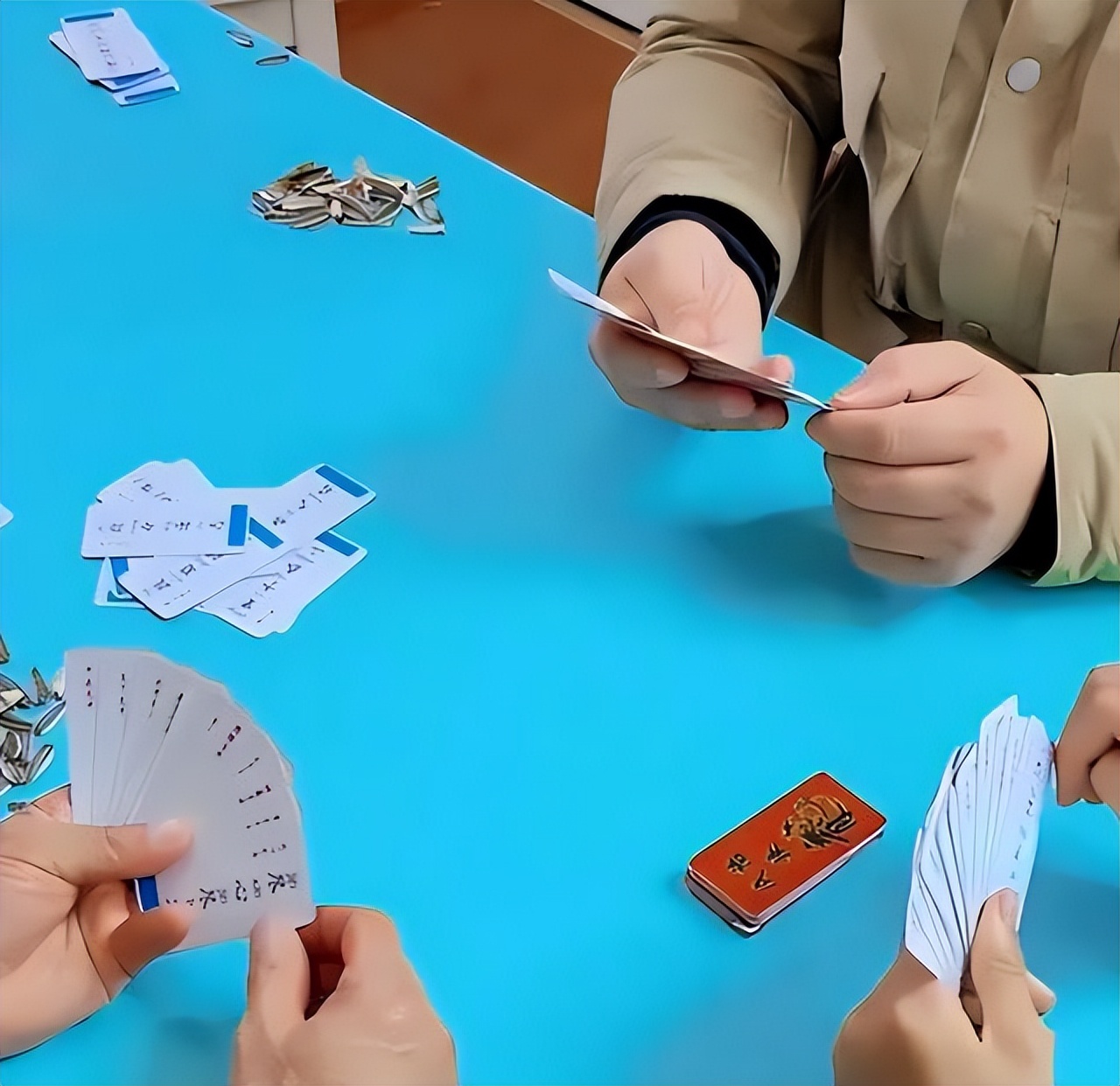 适合孩子玩的成语接龙游戏,关于成语接龙的小游戏幼儿