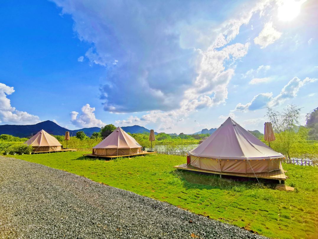 清远英德峰林晓镇精品露营地,清远英德湖畔野奢露营