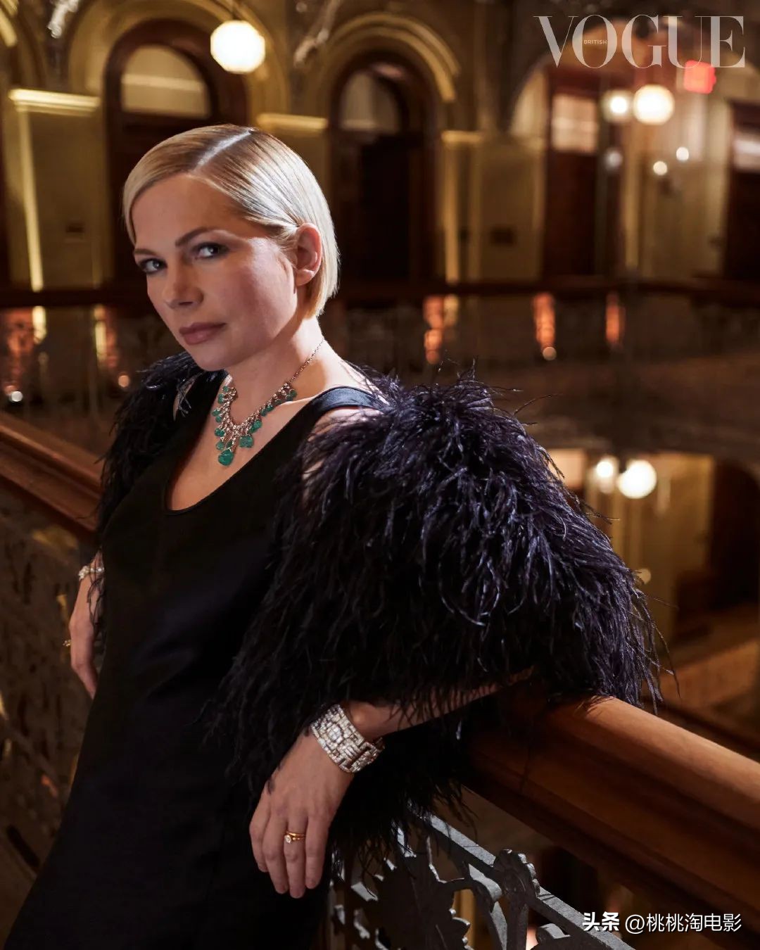 30位好莱坞颁奖季红人《VOGUE》“团建”，面对镜头随性自然