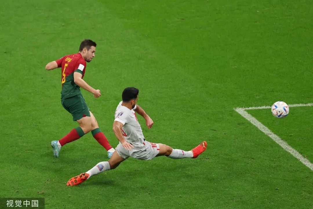 37岁的c罗满眼都是17岁自己的样子,37岁的c罗满眼都是19岁的自己