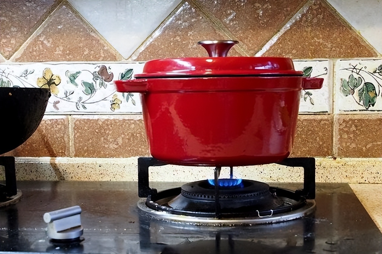 如何挑选一款好的珐琅锅,如何挑选一款性价比高的珐琅锅