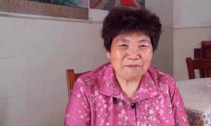 13年前，浙江农村老奶奶收养了黑人小男孩巴比，如今怎么样了？