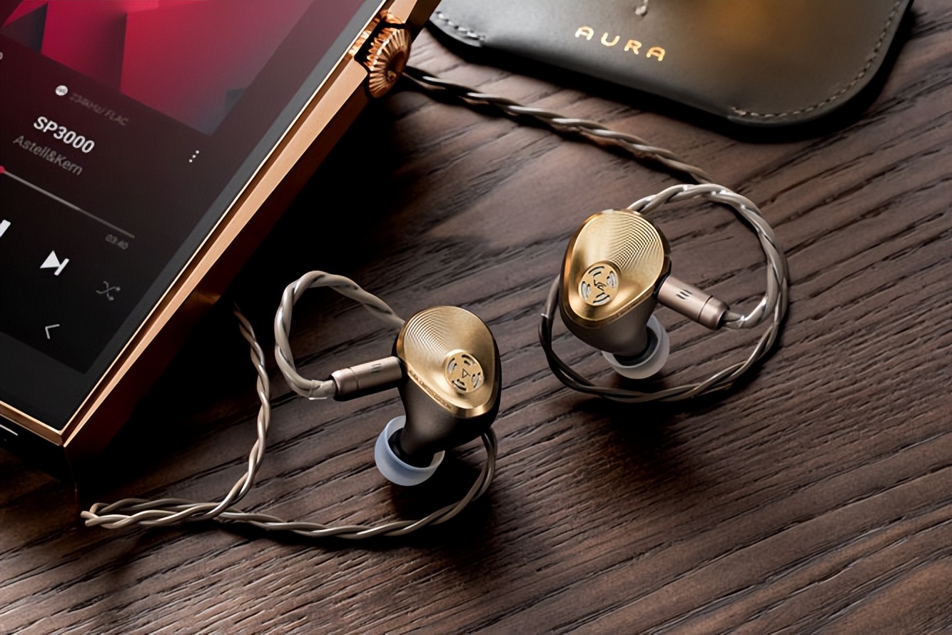 鑱斿悕鑰虫満aura,akaura鑰虫満