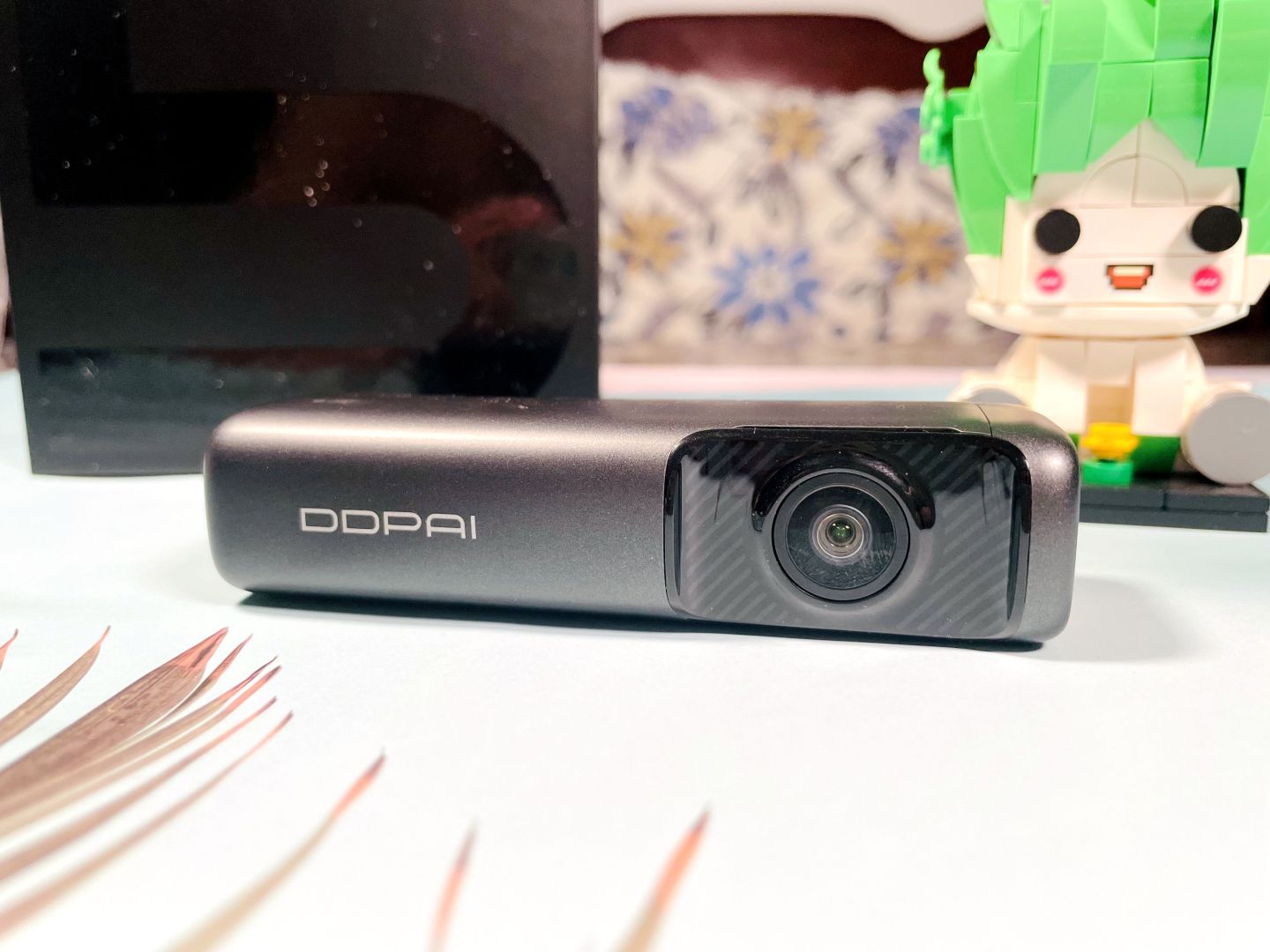 360g900和海康威视c8夜间行车对比,海康威视与360行车记录仪哪个更好