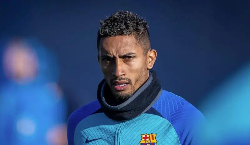 巴西两大天才中锋抵达巴萨皇马,巴西前锋谁最好