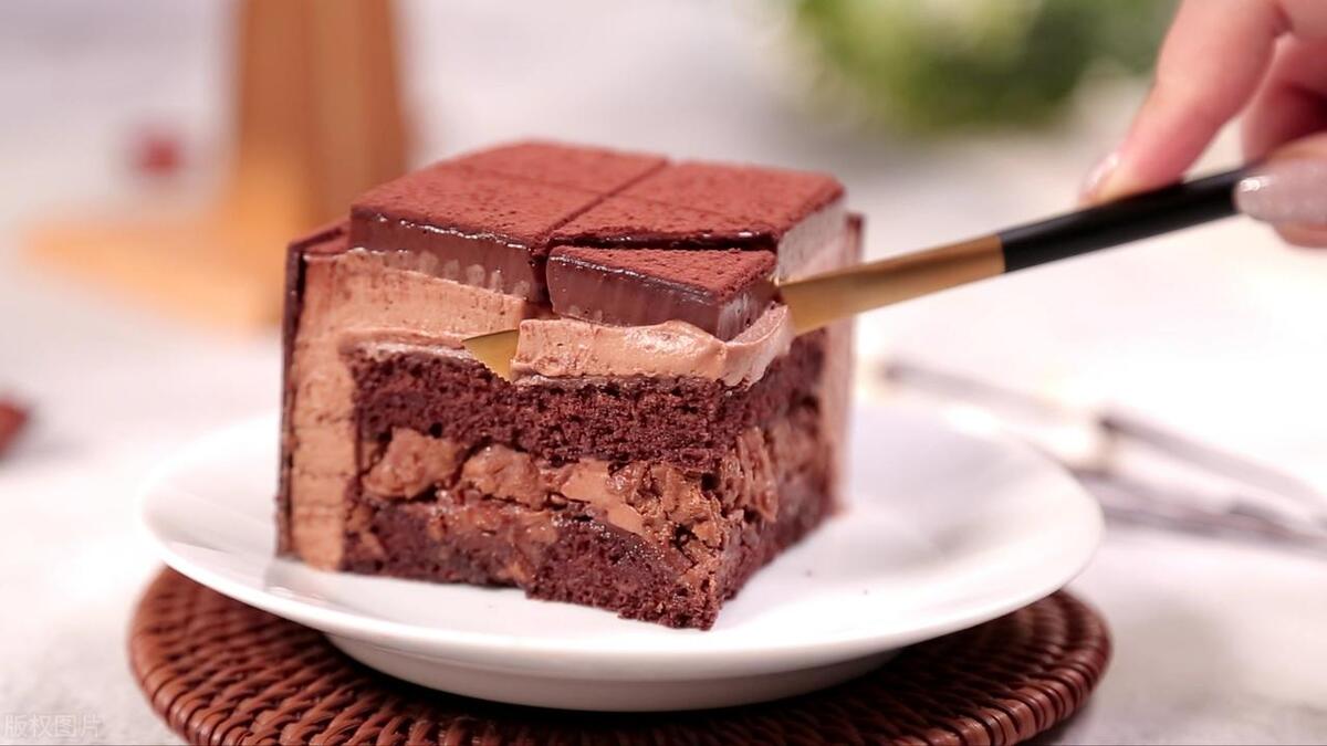 开个糕点店前期应该怎么准备,自己开个小的糕点店前景怎么样