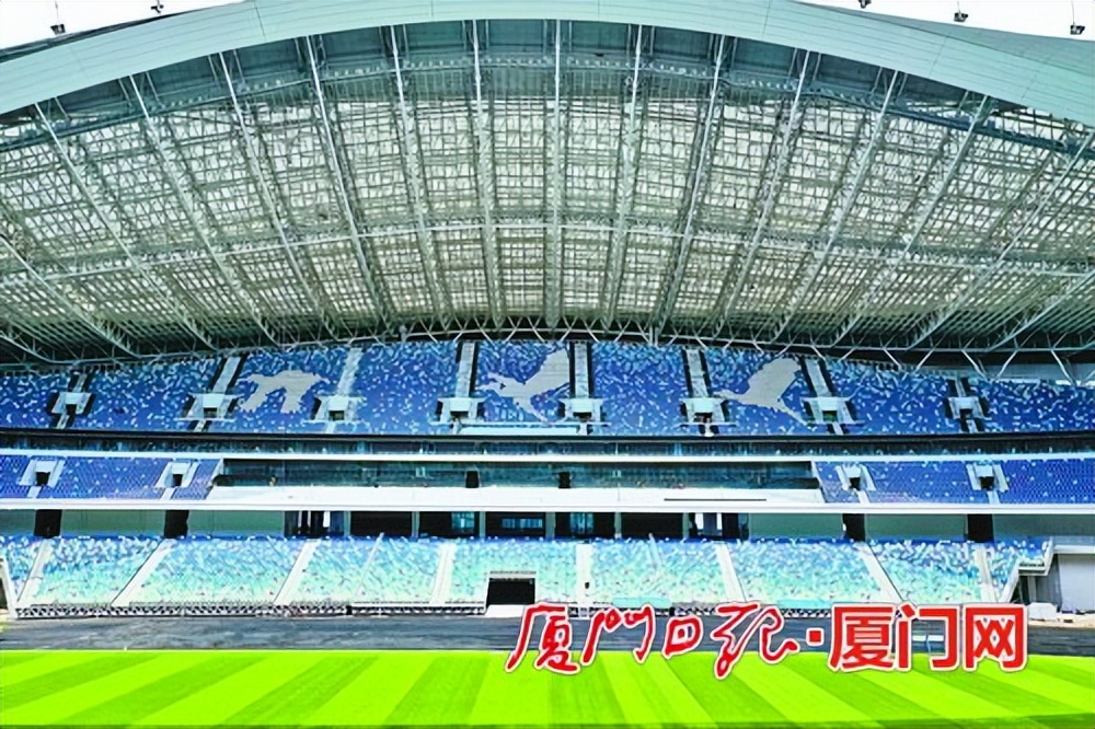 厦门新体育中心体育场项目,厦门白鹭体育场主体落成