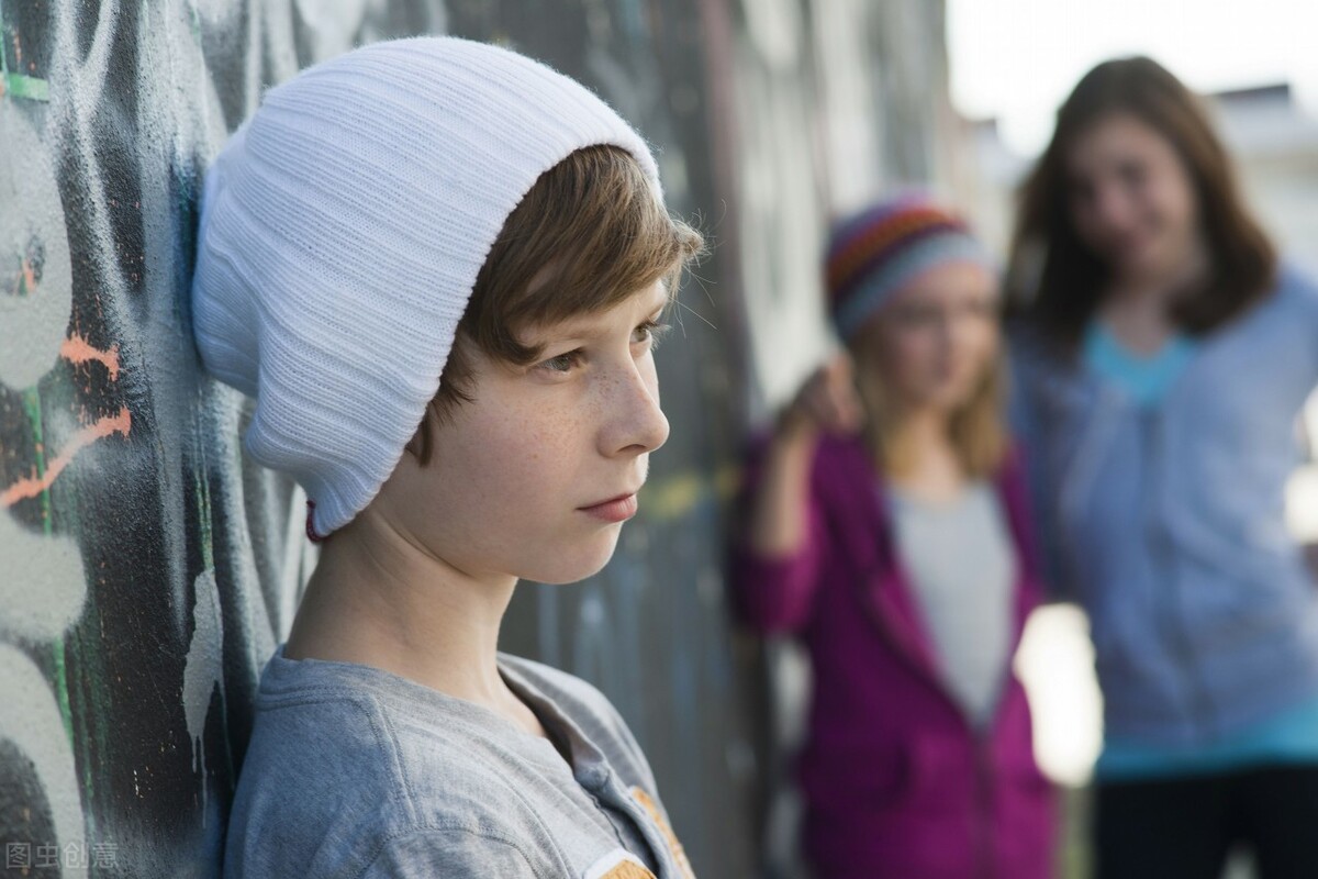 遇到孤立自己了怎么办,面对孤立排挤你的人该怎么做