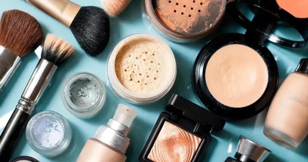 用加湿器蒸脸可以给脸补水吗,脸部干用蒸脸仪好使么