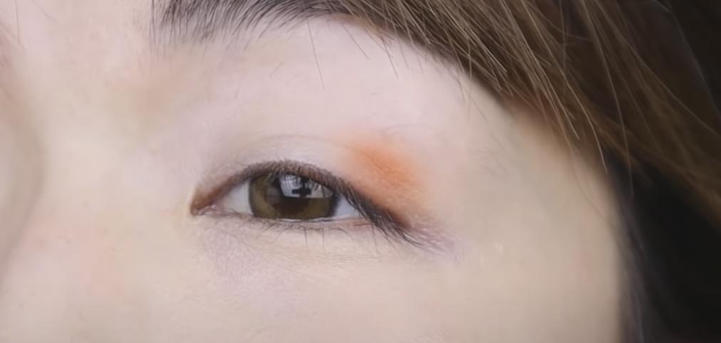 什么人不适合紫色眼影,什么样的人不适合画眼影