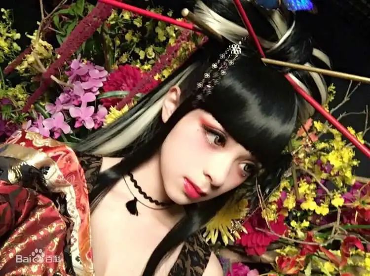 她断层式第一!“血洗”浪姐人气榜,让B站无数阿宅掏空腰包