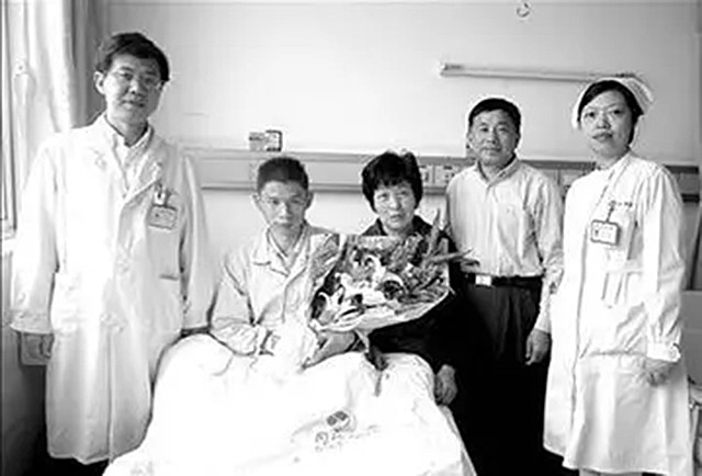 割肝救儿暴走妈妈,暴走妈妈割肝救子现状