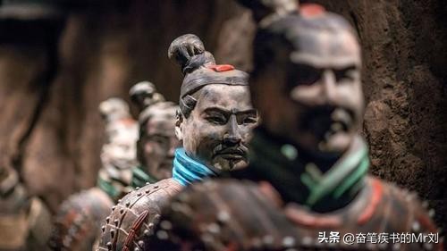 秦始皇兵马俑艺术风格和艺术价值,兵马俑着色