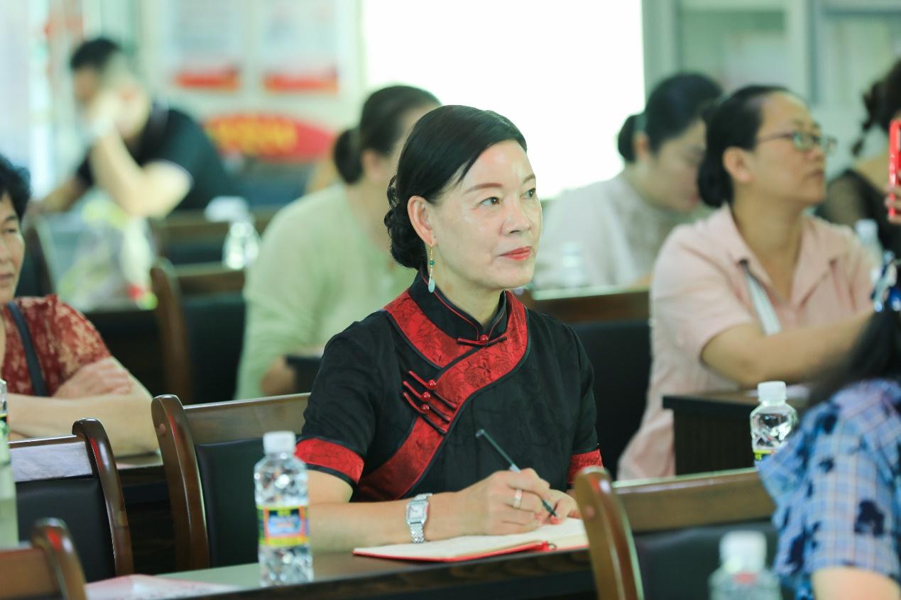 2023省妇联“凤凰商学院”女性创业培训（第三期）走进儋州
