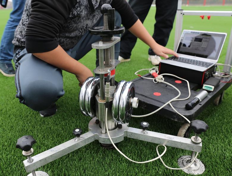 成都中小学首块！华西中学满天星足球场获国际足联认证