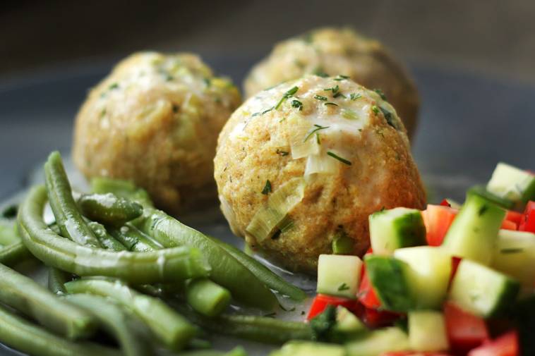 德国香肠和酸菜,德国酸菜和中国酸菜有什么不同