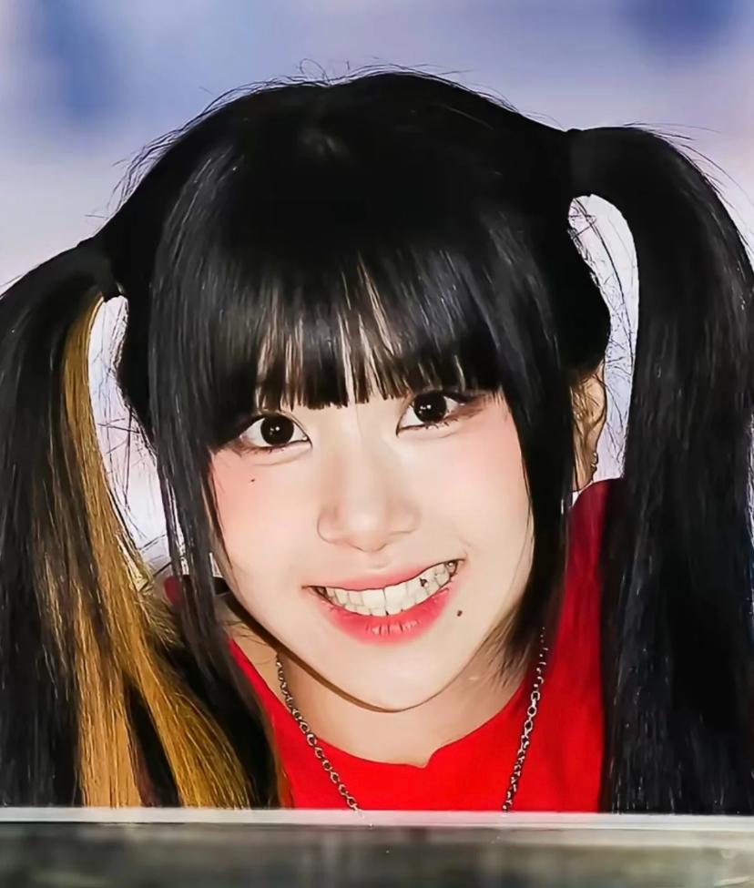 从人气垫底到拥有百万直拍的鬼马爱豆！她怎么变美的？