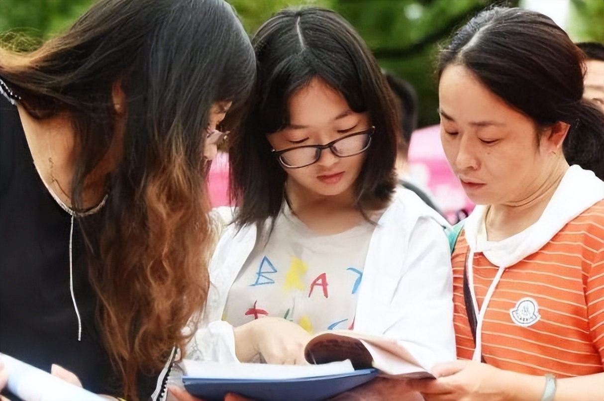 单招和高考考大专有什么区别,单招学历和高考有什么区别