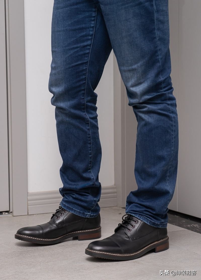 男士休闲皮鞋穿哪一款,男士穿皮鞋穿尖款还是圆款