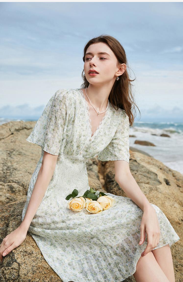 什么牌子的衣服适合30-40岁女士穿,哪种牌子的衣服适合30多岁女性穿