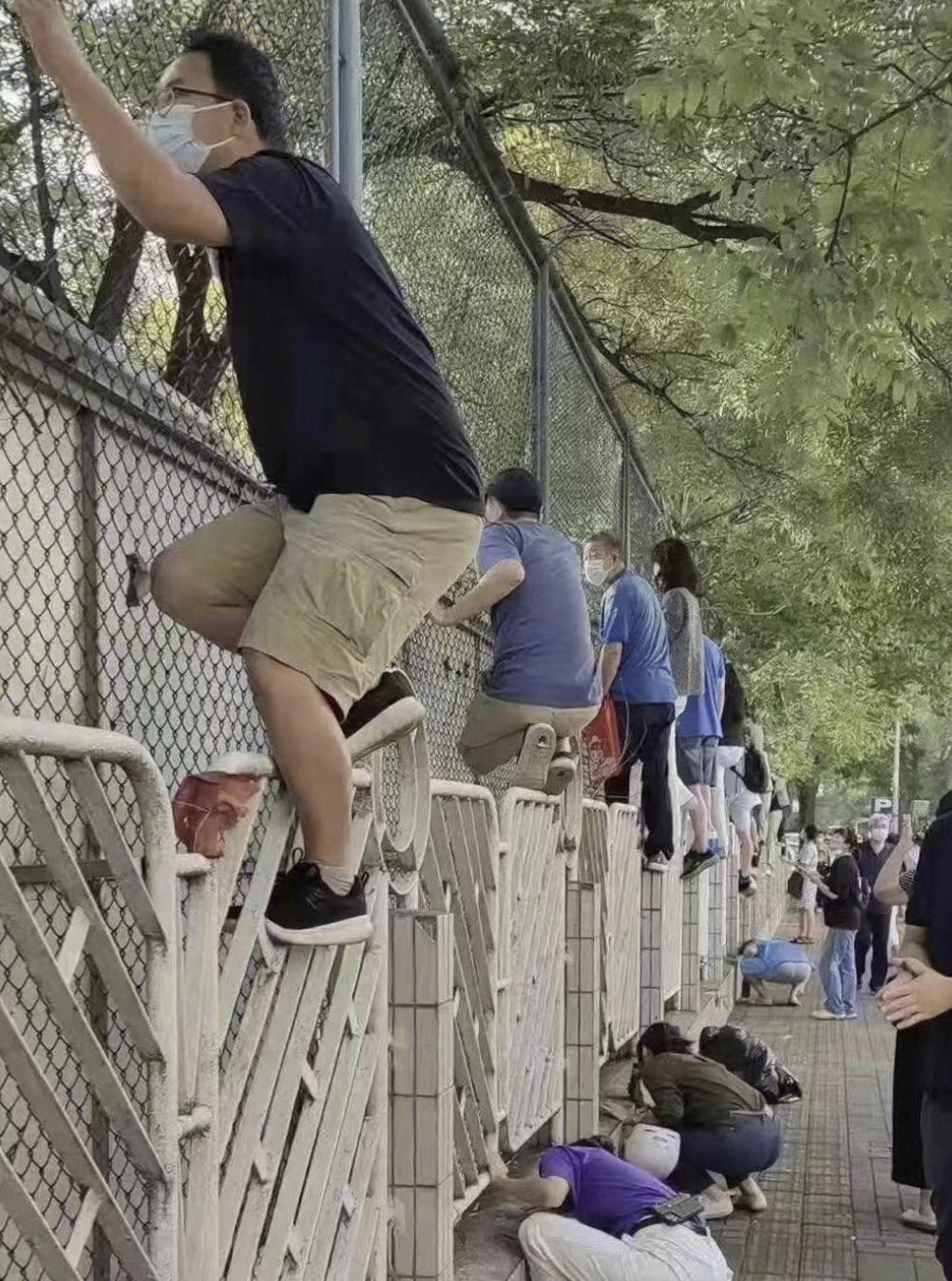 再见了，小盆友——9月19日成都家长成功“解除居家”……